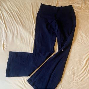 Black Lululemon bootcut yoga pants Sz 8
